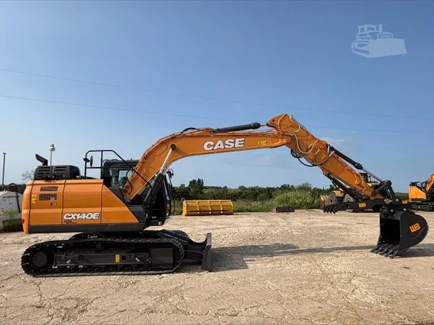 2026 CX140E Large Crawler Excavator - Image 3