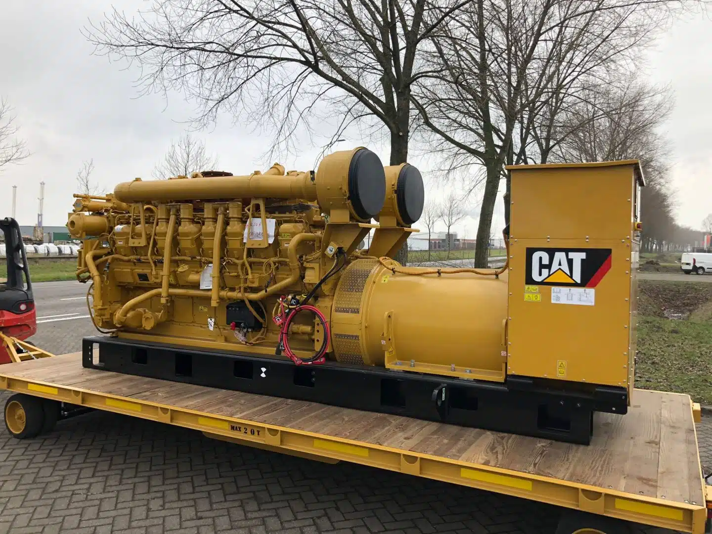 2025 CAT 3516B Generator Set 2 MW - Image 10