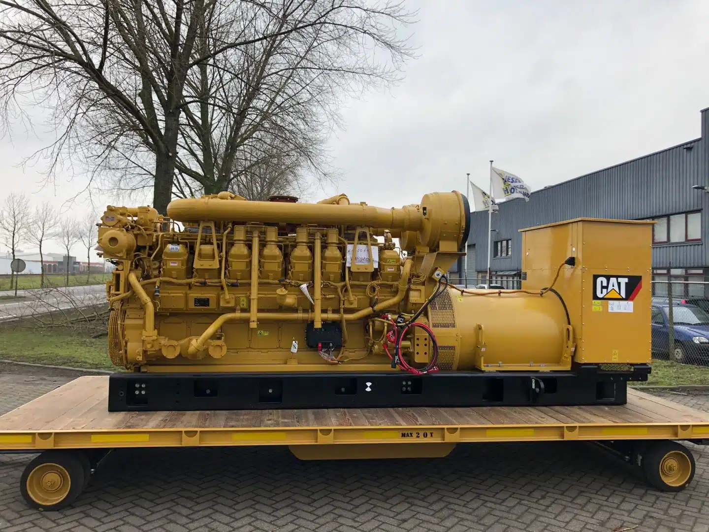 2025 CAT 3516B Generator Set 2 MW - Image 2